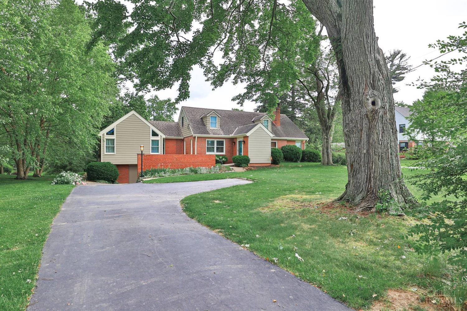 Photo of 6794 Shawnee Run Rd, Madeira, OH 45243