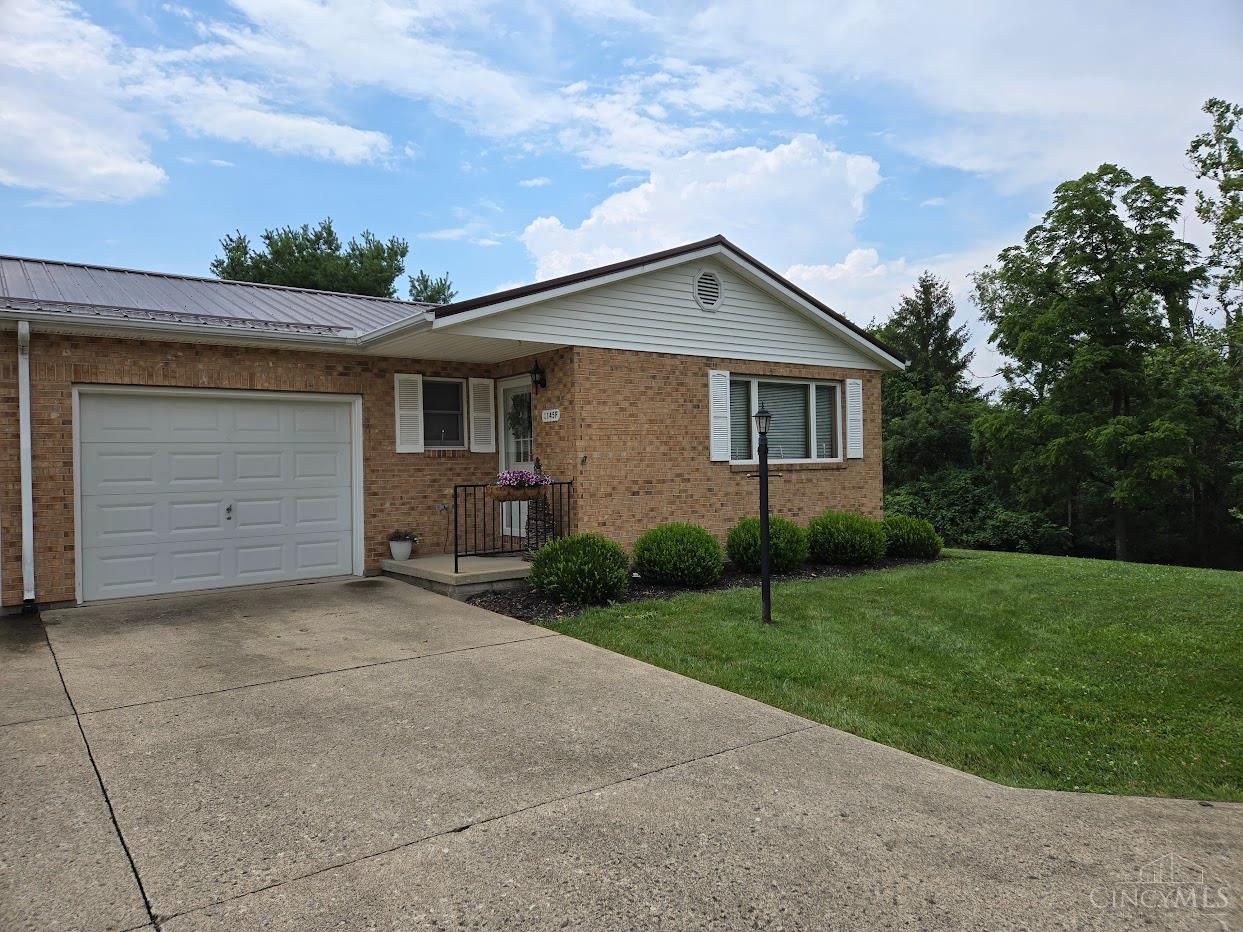 Photo of 1145 Northview Dr F, Hillsboro, OH 45133