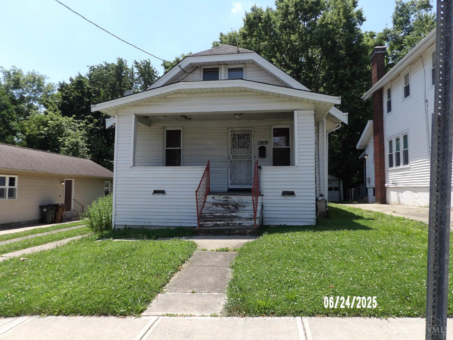 Photo of 1919 Dallas Ave, North College Hill, OH 45239