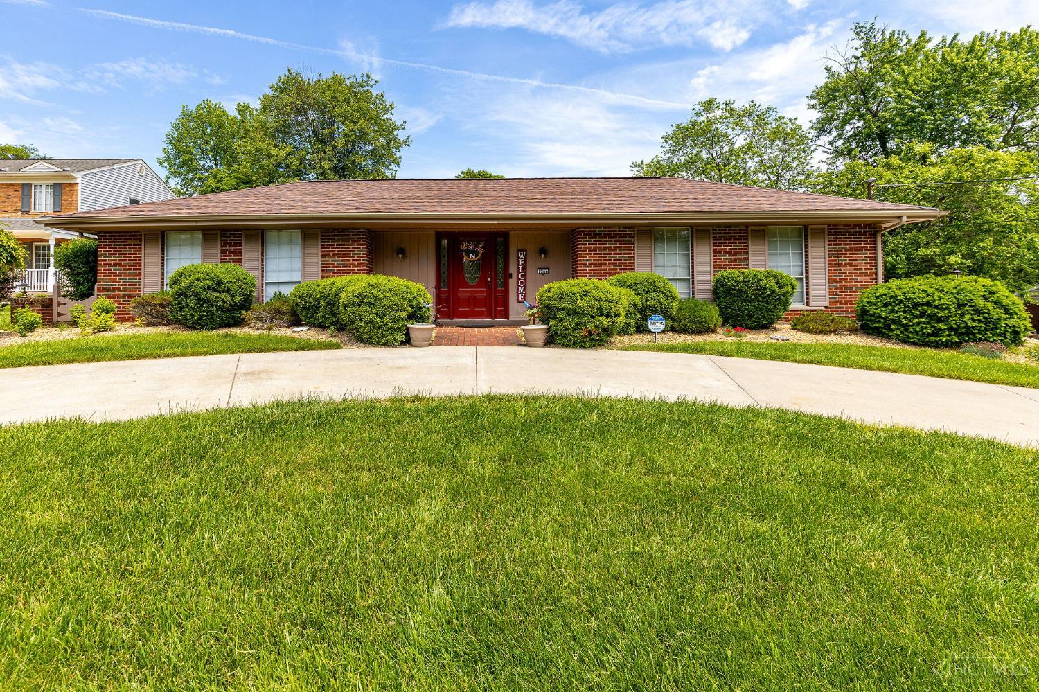 Photo of 1366 Devils Backbone Rd, Green Twp, OH 45233