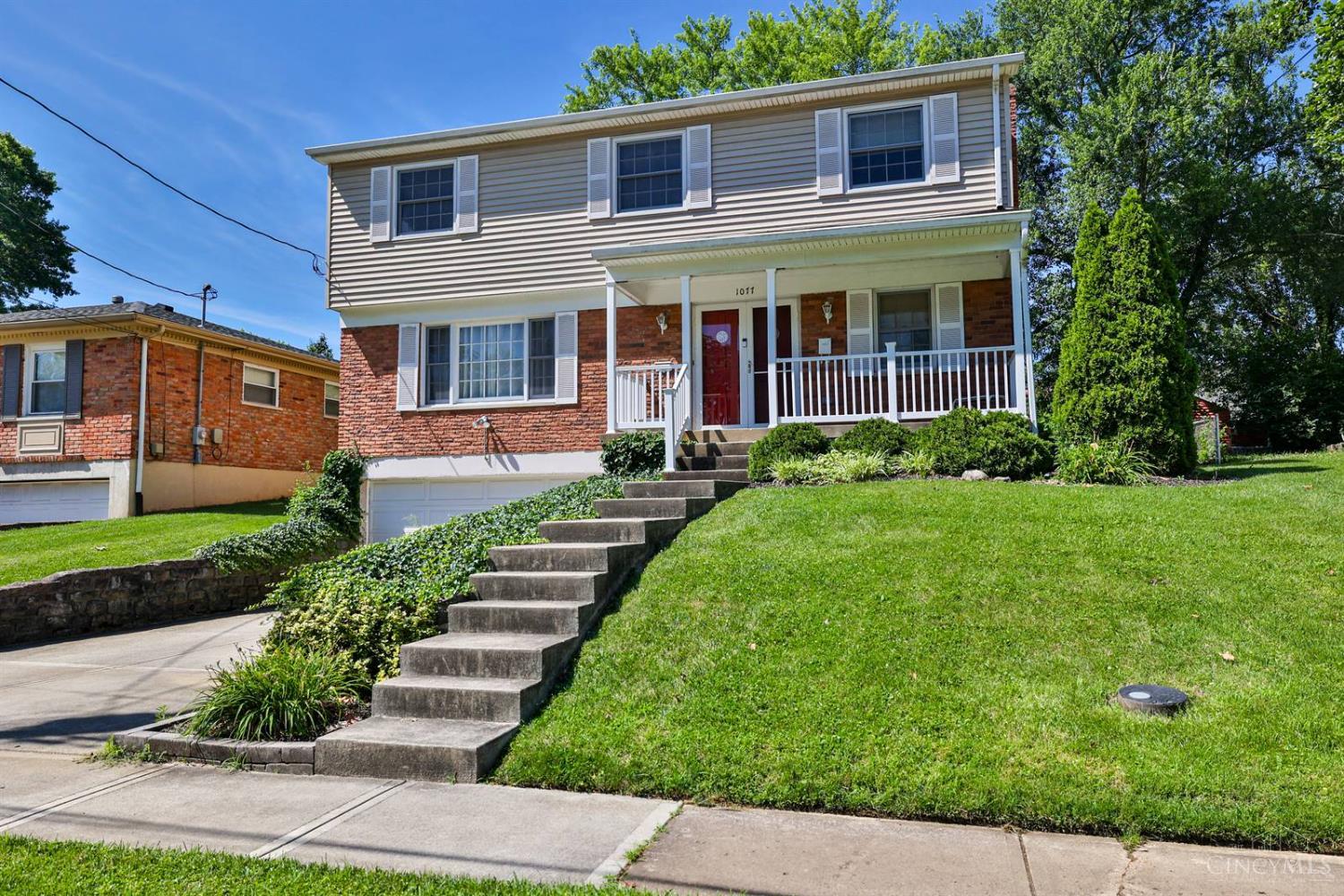 Photo of 1077 Meadowind Ct, Springfield Twp., OH 45231