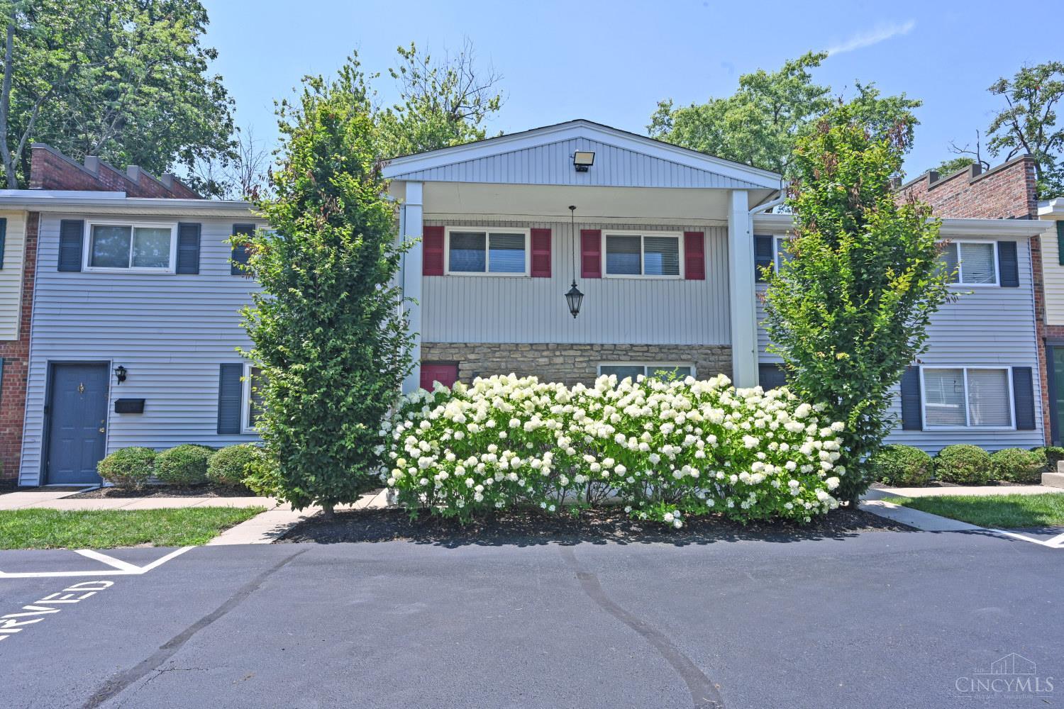 Photo of 7752 Montgomery Rd, Sycamore Twp, OH 45236
