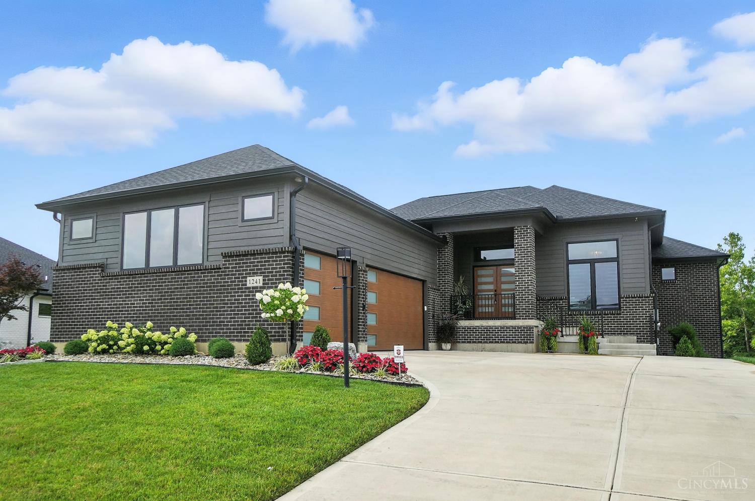 Photo of 1241 Normandy Rue, Clearcreek Twp., OH 45458