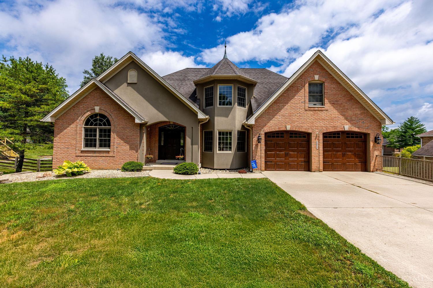 Photo of 2674 Ebenezer Rd, Cincinnati, OH 45233