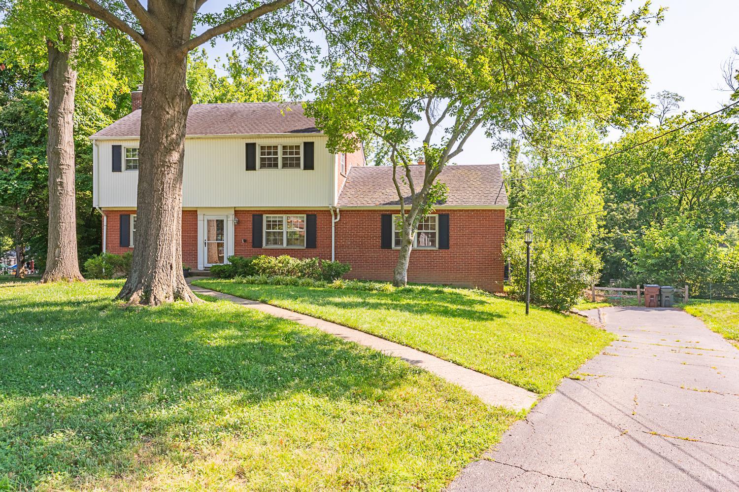 Photo of 5056 Twinbrook Ct, Blue Ash, OH 45242