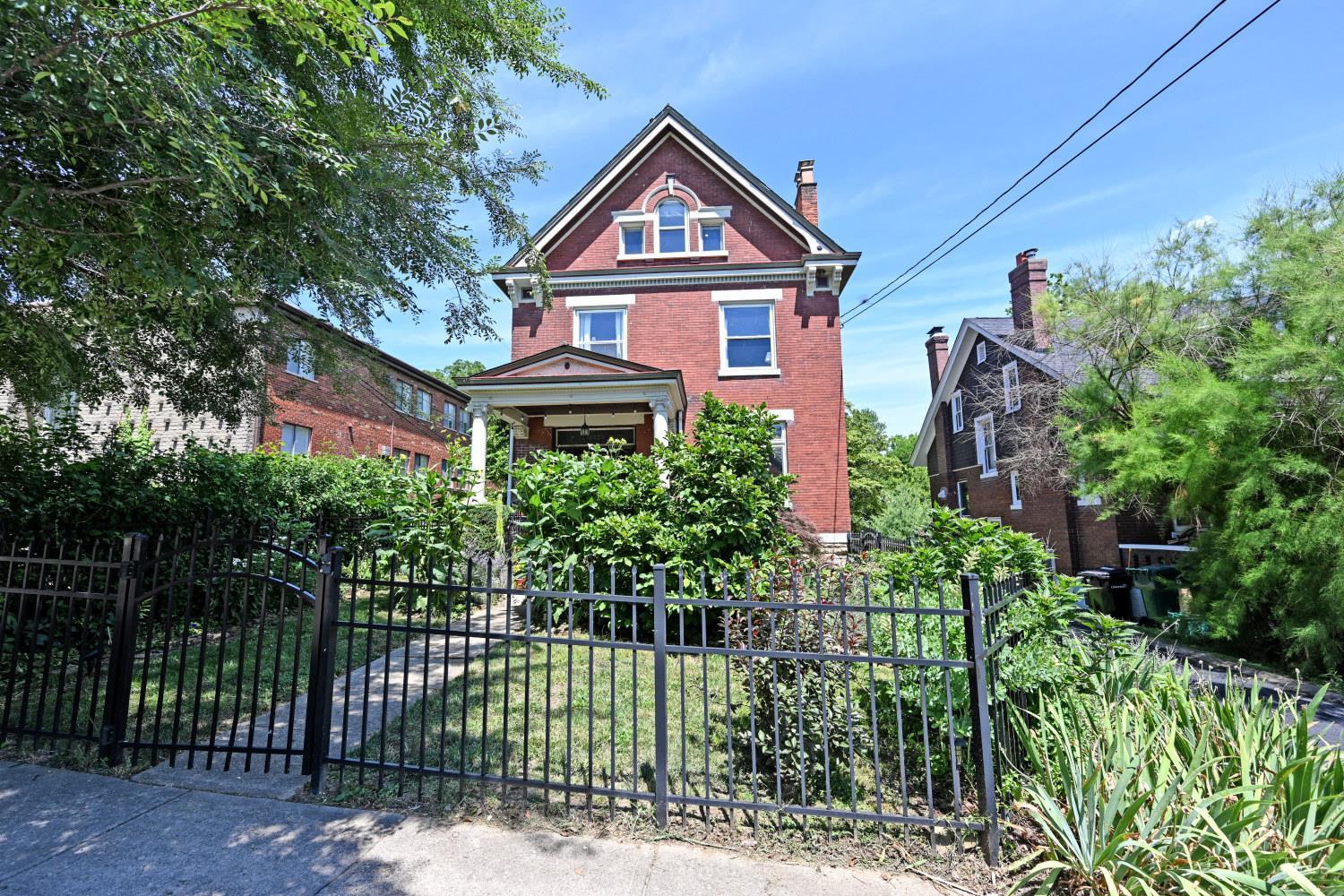 Photo of 4374 Hamilton Avenue, Cincinnati, OH 45223