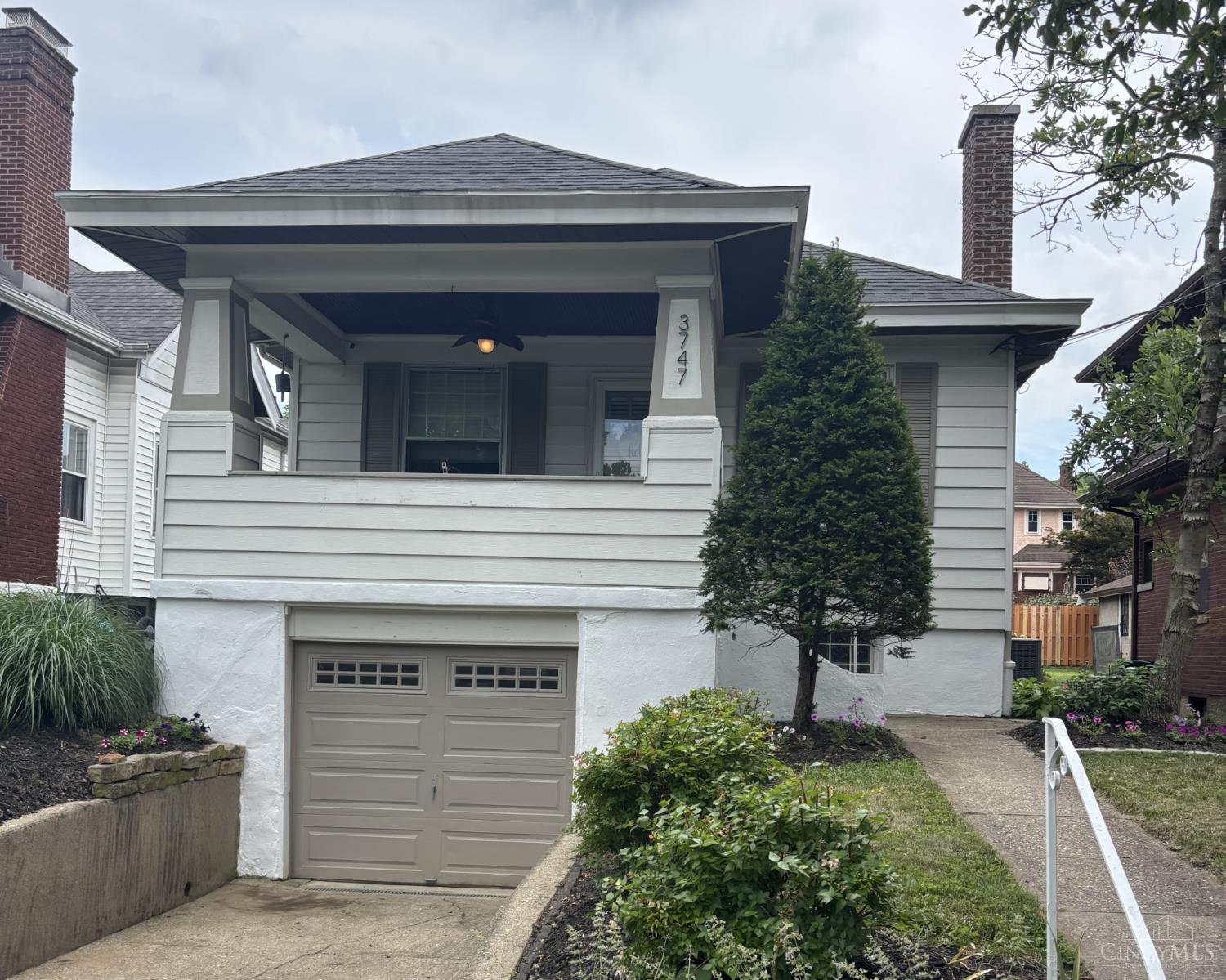 Photo of 3747 Aylesboro Avenue, Cincinnati, OH 45208