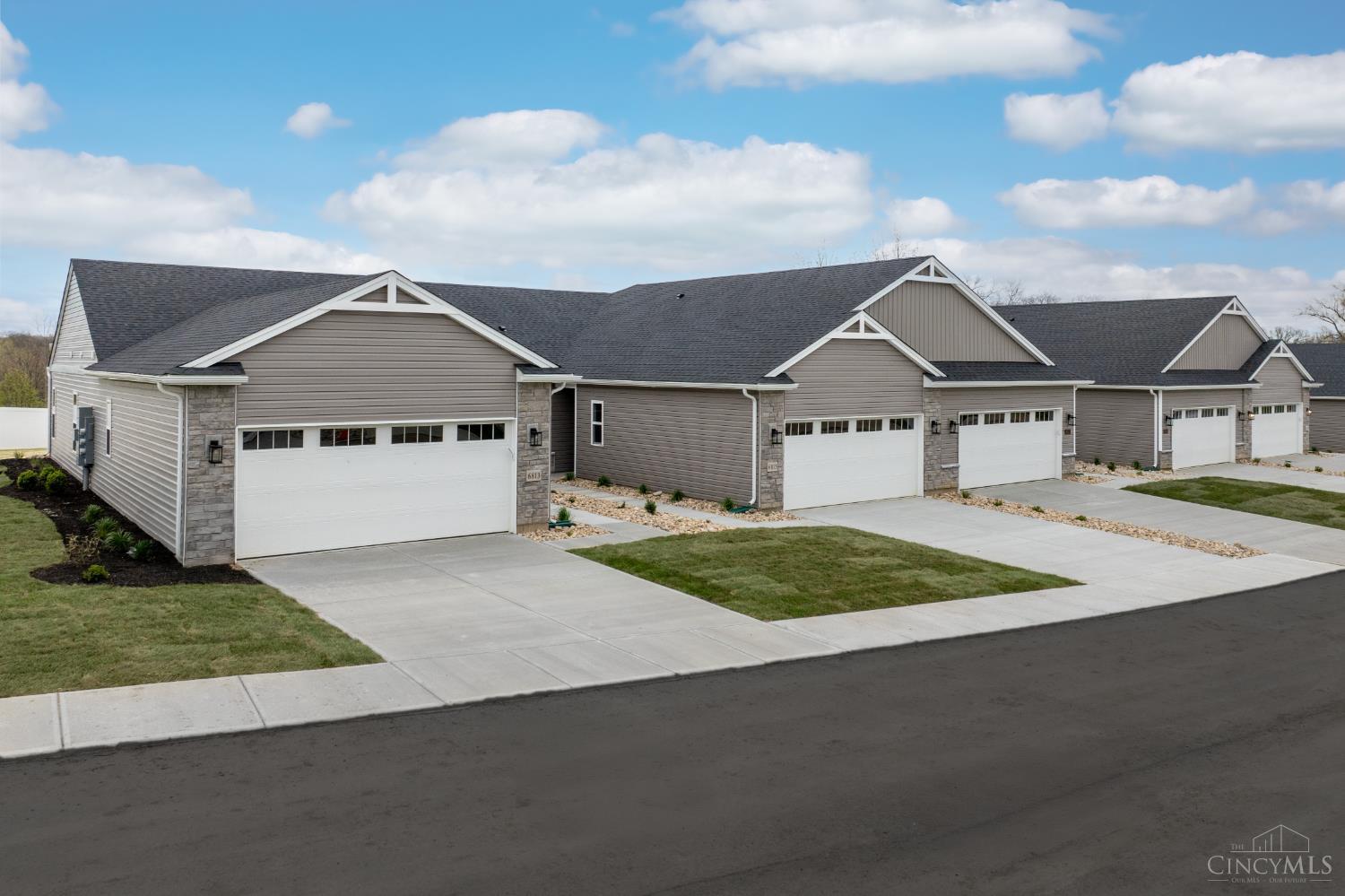 Photo of 6843 Traditions Street, Middletown, OH 45044