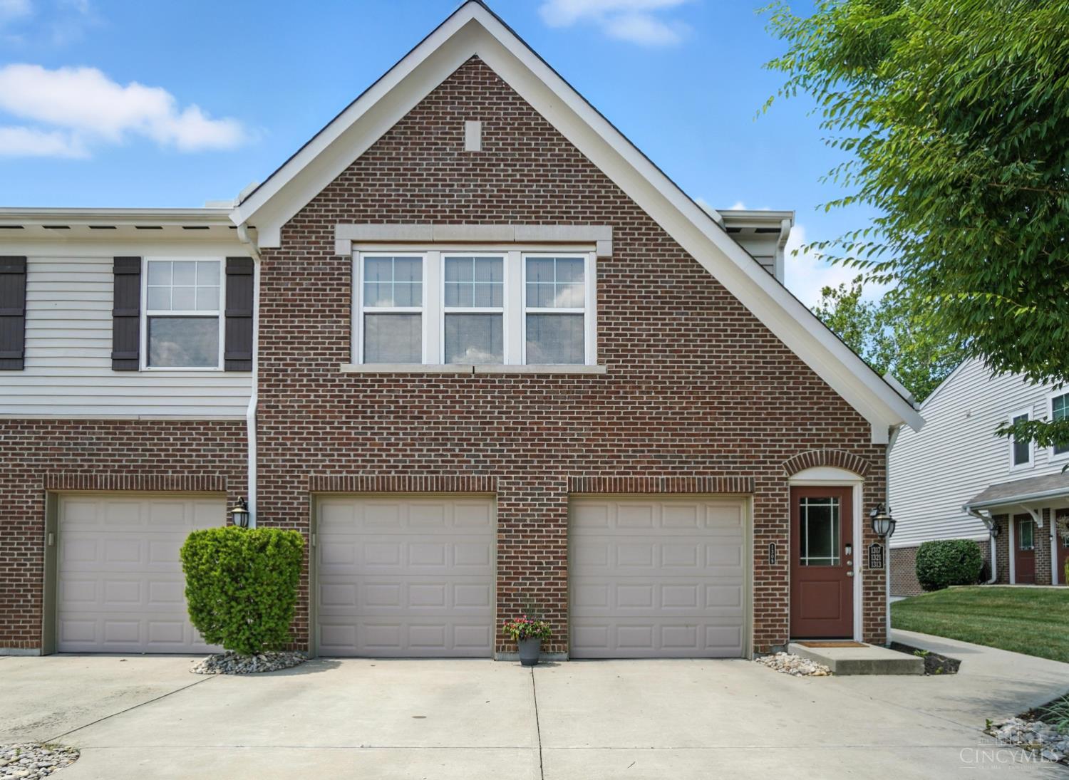 Photo of 1317 Double Eagle Court, Turtle Creek Twp, OH 45036