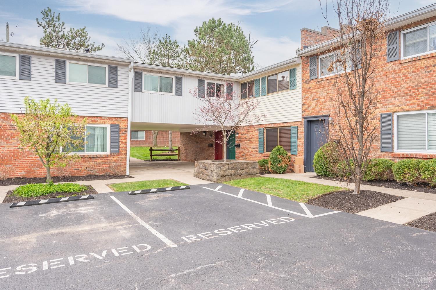 Photo of 7752 Montgomery Road, Sycamore Twp, OH 45236