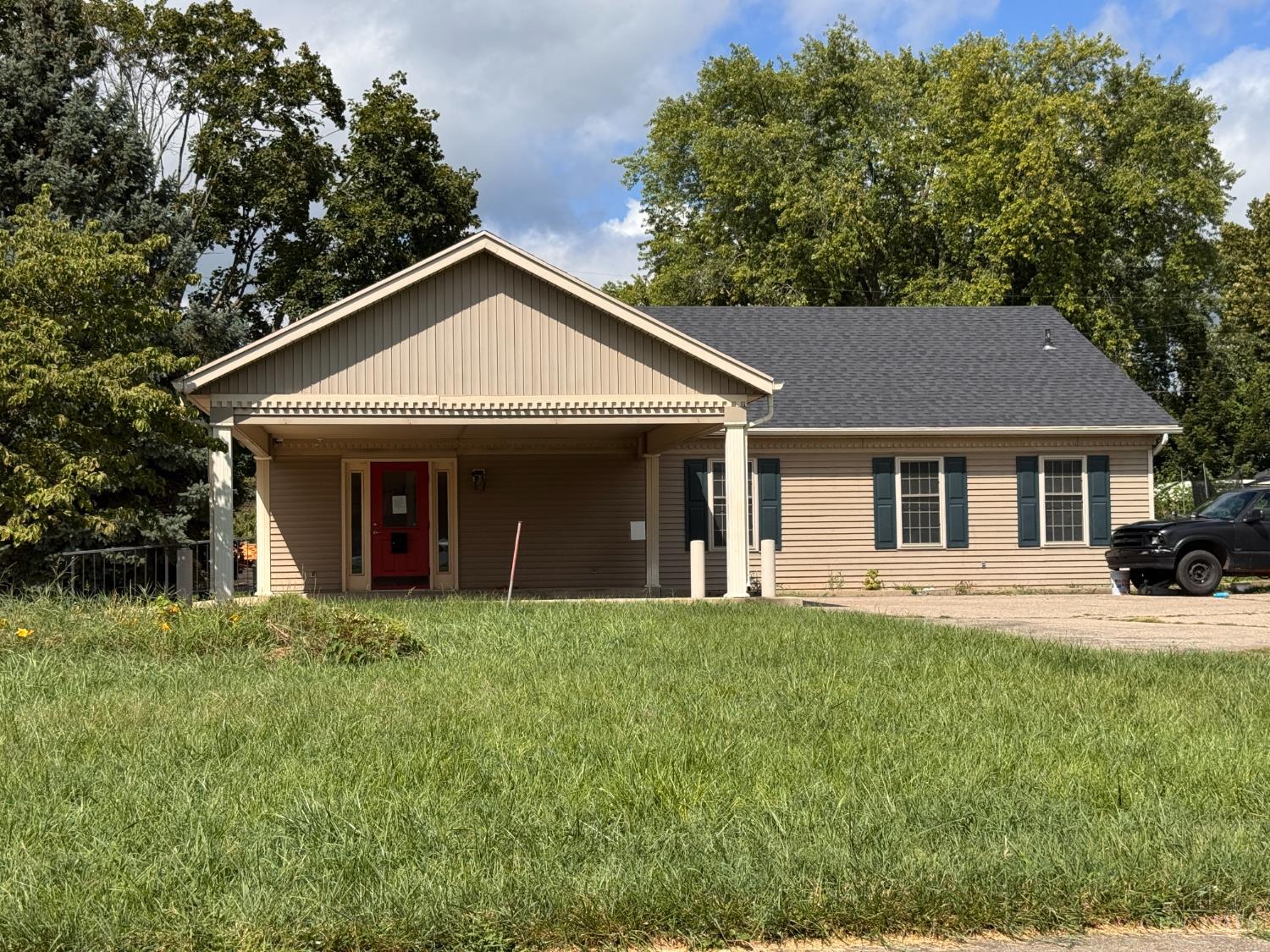 Photo of 201 N Church Street, New Carlisle, OH 45344