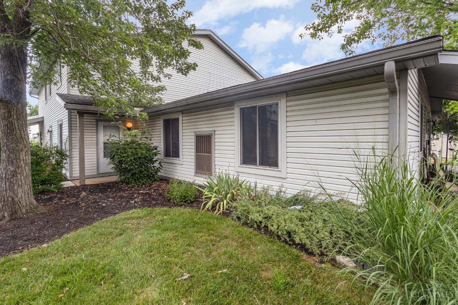 Photo of 1024 E Crescentville Road, West Chester, OH 45246