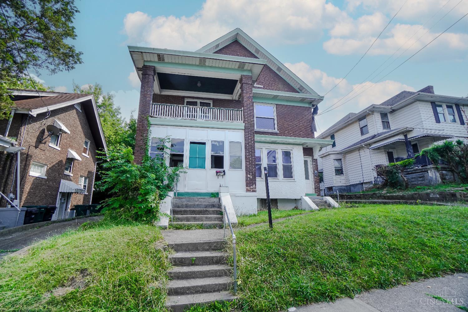 Photo of 521 Carplin Place, Cincinnati, OH 45229