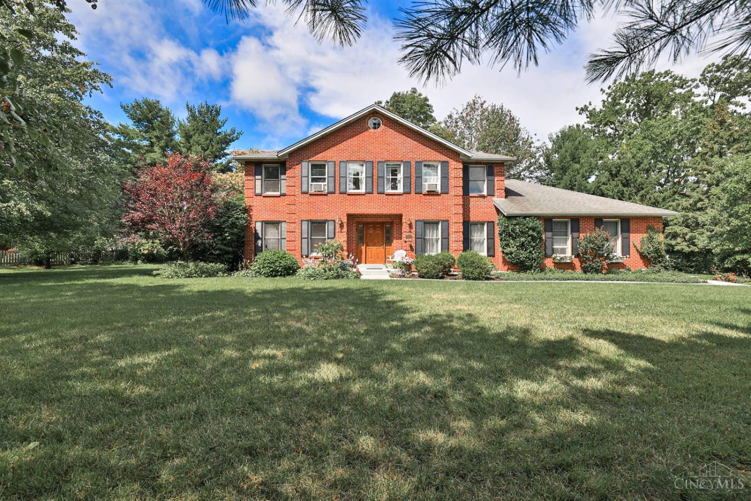 8207 Brownstone Drive West Chester OH 45241 - MLS# 1848524, image size:1500x1000