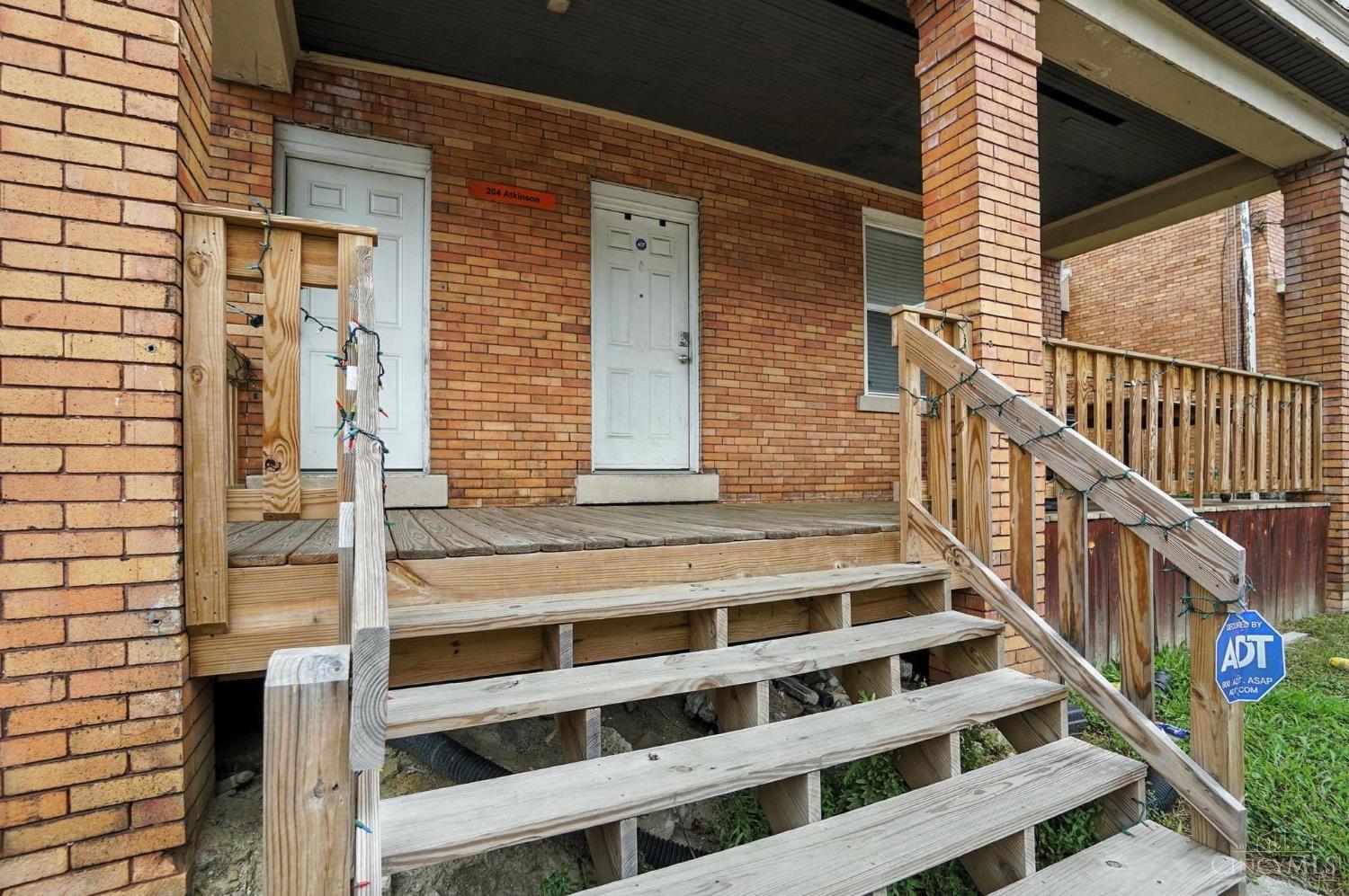Photo of 204 Atkinson Street, Cincinnati, OH 45219