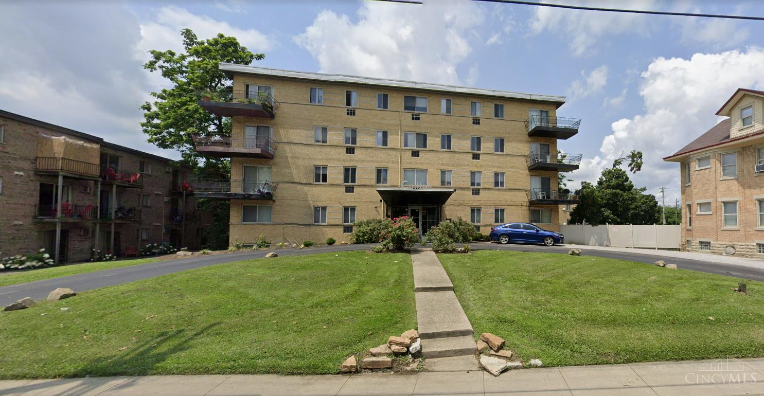 Photo of 4821 Reading Road, Cincinnati, OH 45237