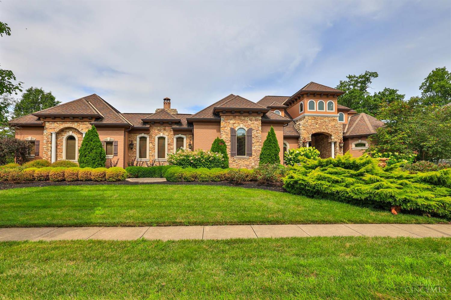 Photo of 25 Vintage Walk, Montgomery, OH 45249
