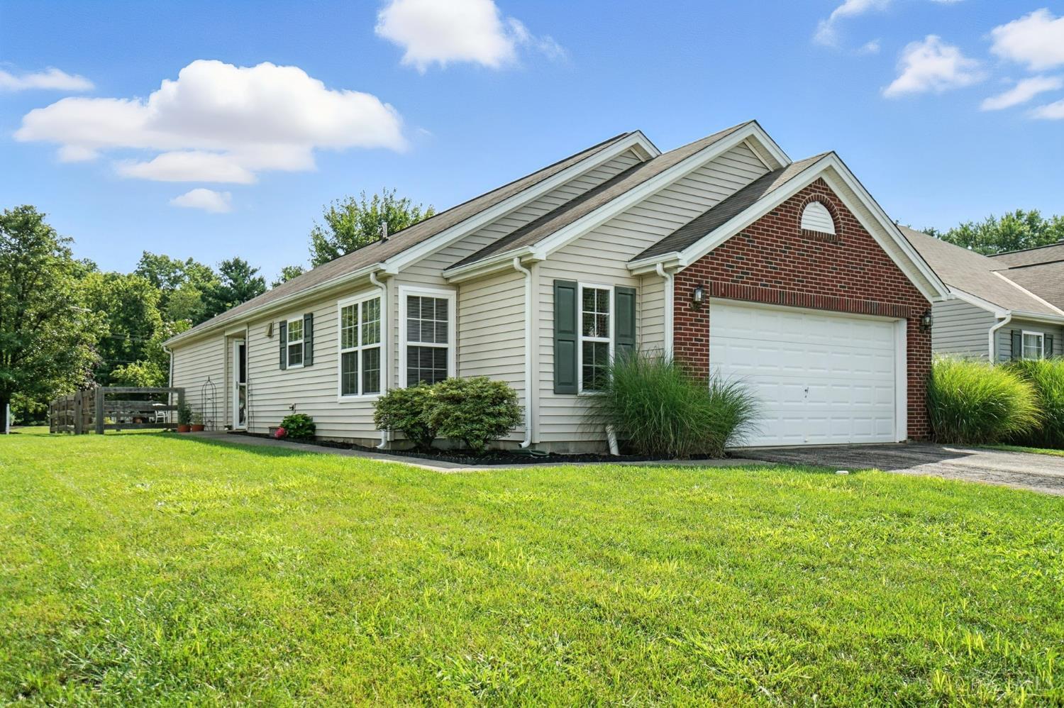 Photo of 2001 Collingwood Court, Goshen Twp, OH 45140