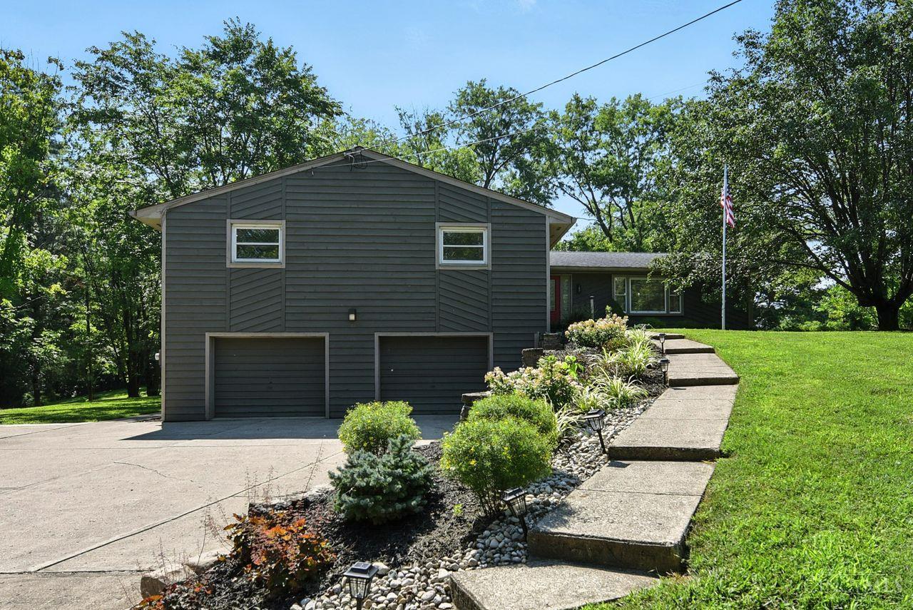 Photo of 8573 Maineville Road, Hamilton Twp, OH 45039