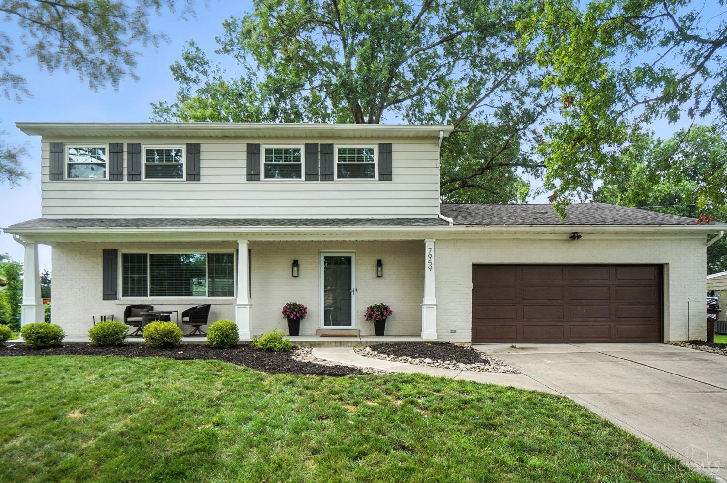 Photo of 7959 Jolain Drive, Montgomery, OH 45242