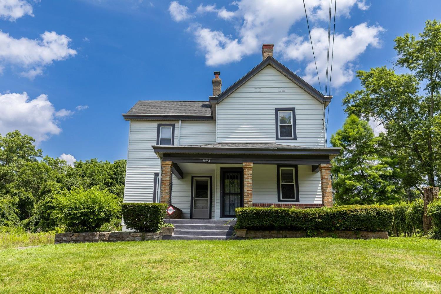 Photo of 10164 Wayne Avenue, Woodlawn, OH 45215