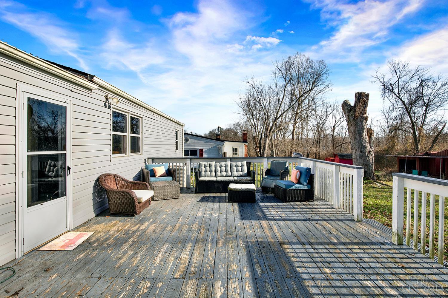 1339 Frank Willis Memorial Road New Richmond OH 45157 - MLS# 1864641