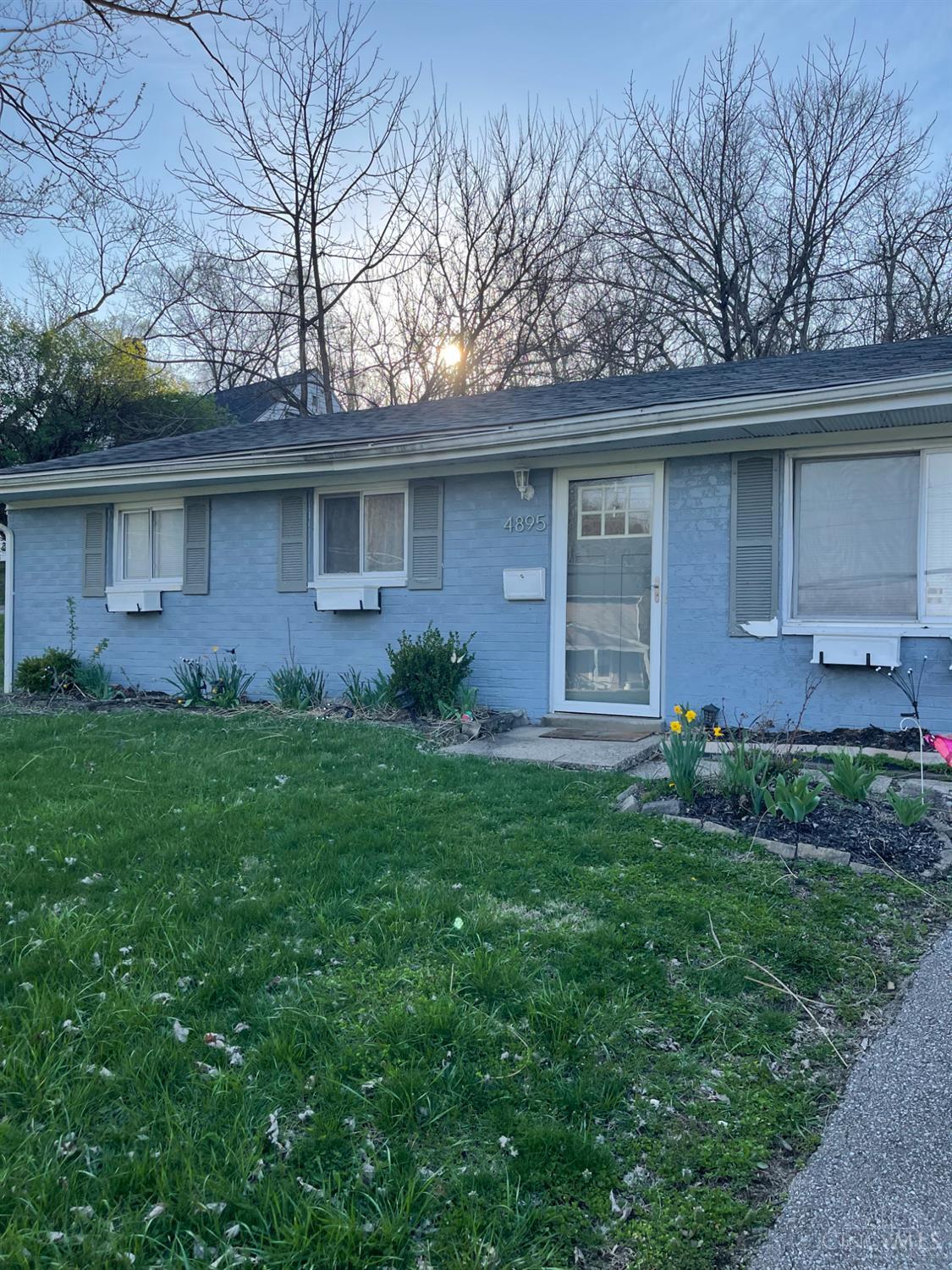 4895 Winton Ridge Lane Cincinnati OH 45232 - MLS# 1875697