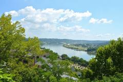View to the east. This location is an ideal location for anyone wanting to be close to downtown without being in the heart of Cincinnati. 15 minute walk to Eden Park, Cincinnati Playhouse in the Park, Holy Cross Immaculata Church, Mt Adams pubs, and a great dining experience at the Rookwood or Celestial Steak House. Easy access downtown and Northern Kentucky via Columbia Parkway, I-71, and I-471, all less than 10 mins away.