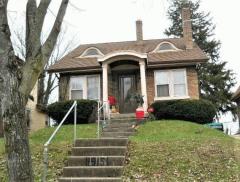 Charming Cap Cod home in Gas light neighborhood