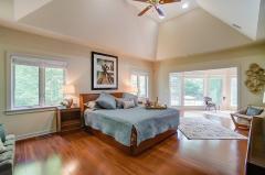Master Ensuite! Master has its own wing!