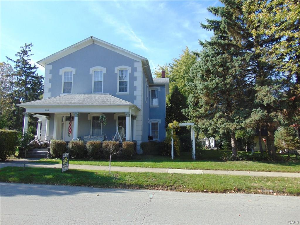 208 Sycamore ST