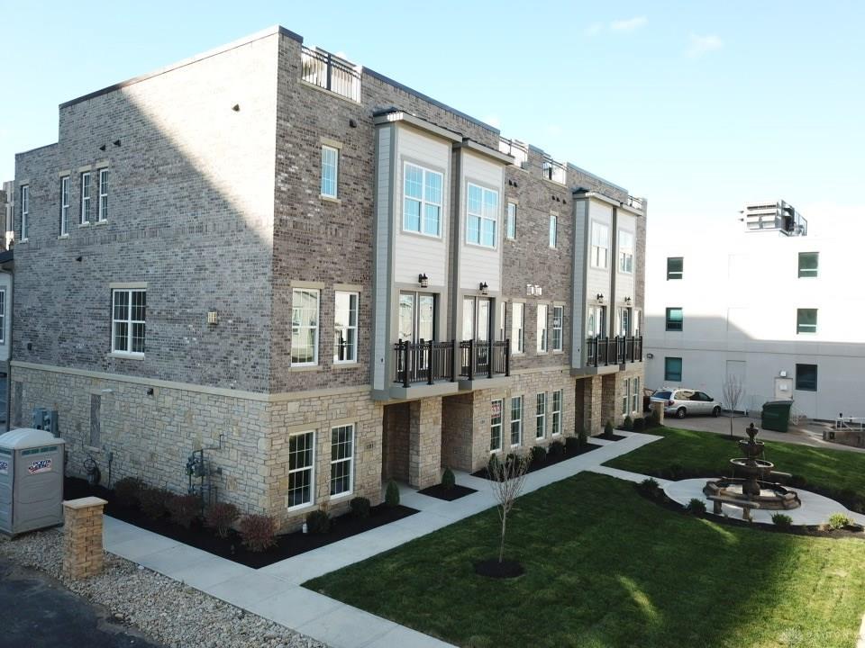 127 Lowe LN DAYTON OH