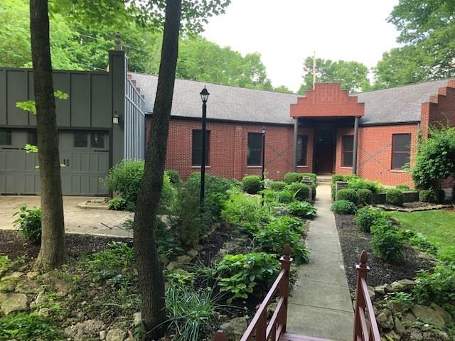 2225 Settlers TRL VANDALIA OH