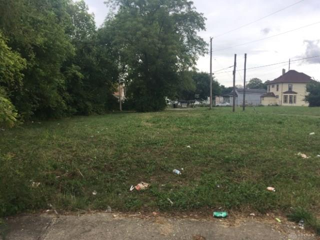 18 Shoop AVE DAYTON OH