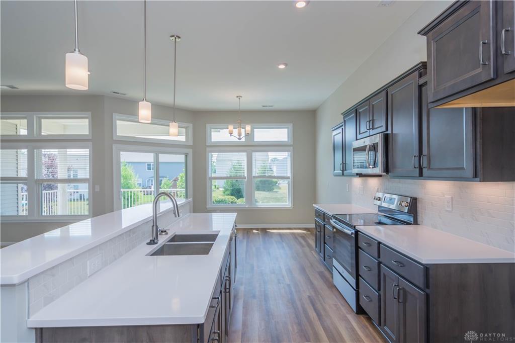 171 Rippling Brook LN 21-30 SPRINGBORO OH