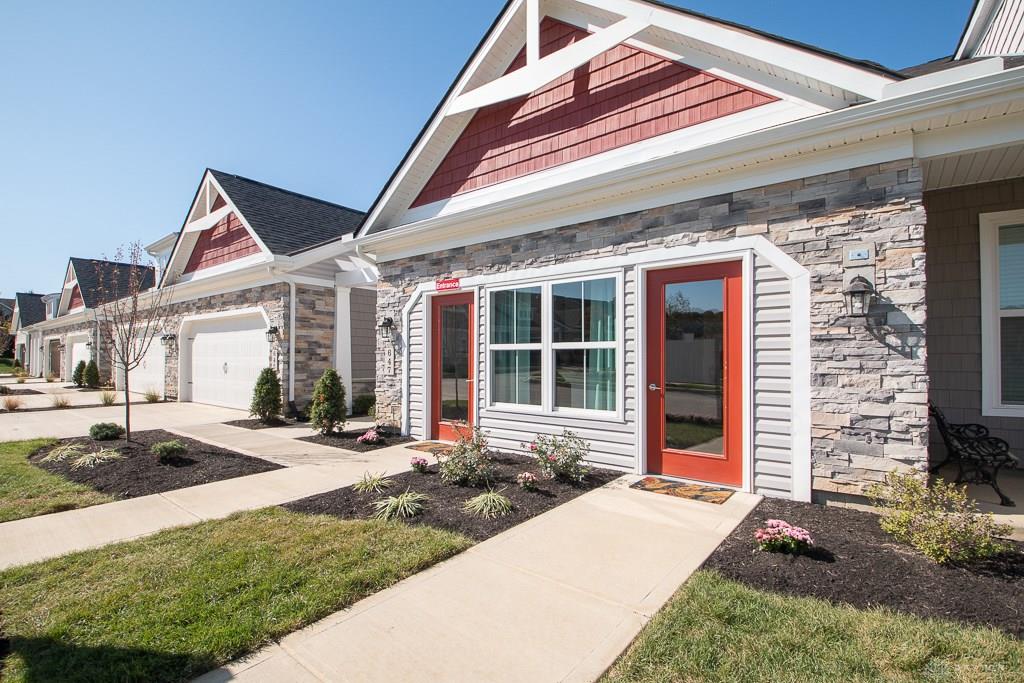 4383 Kent CT BEAVERCREEK OH