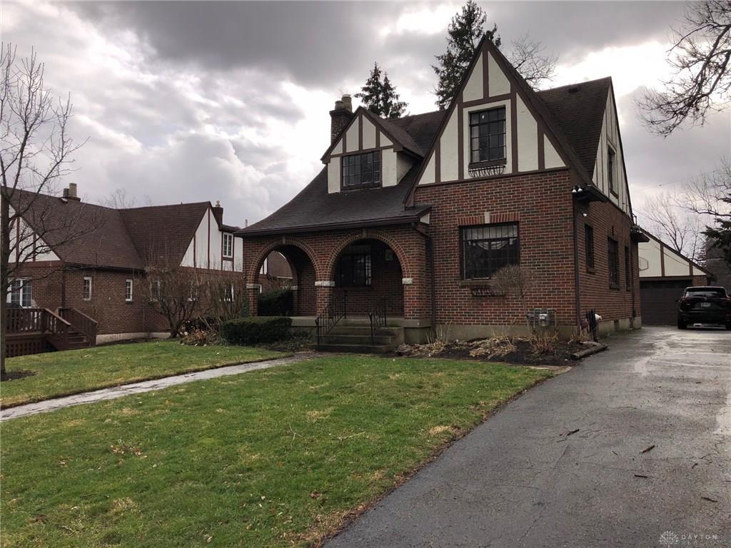 10 Monteray RD OAKWOOD OH