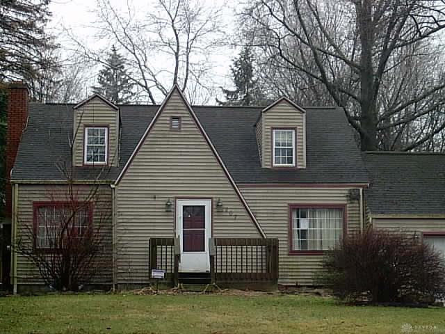 207 Indianola RD OUTOFAREA OH