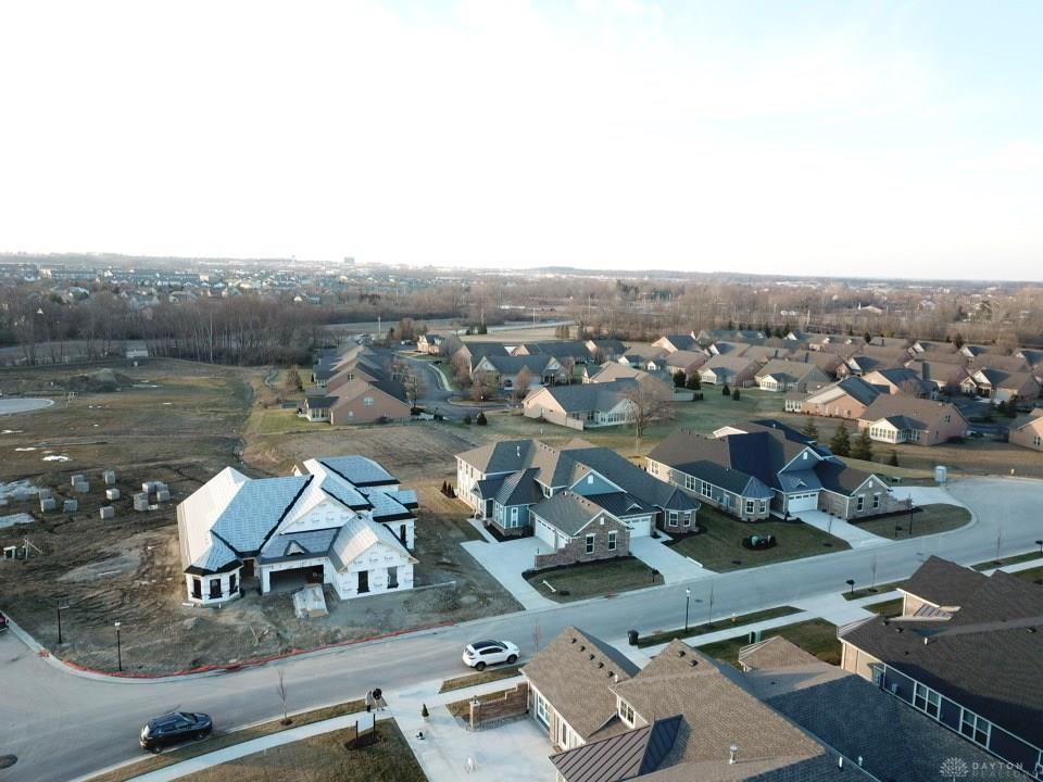 9493 Banyan CT CENTERVILLE OH