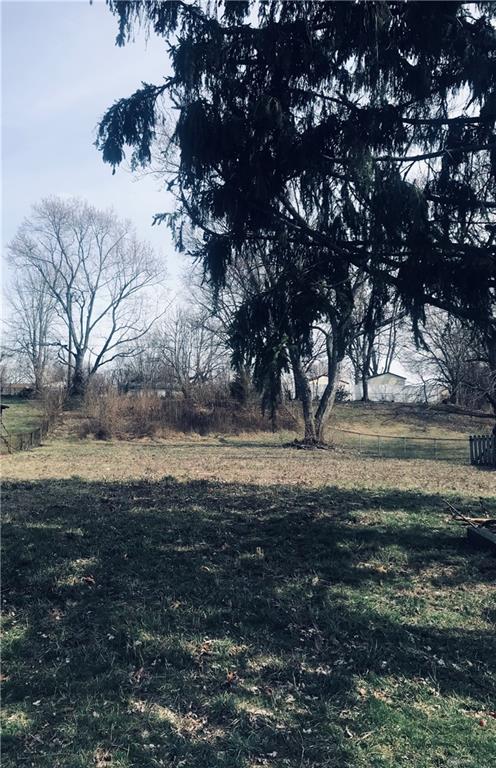 1468 Ironwood DR FAIRBORN OH