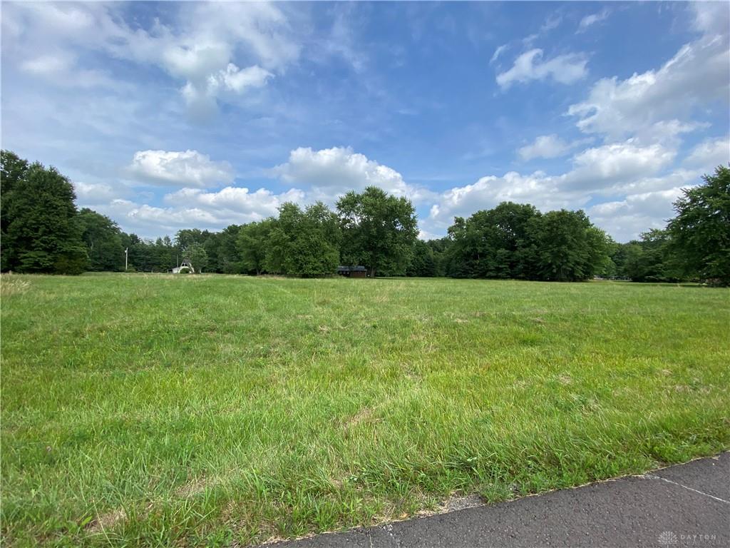 Photo of 744 Odenwald DR, FAYETTEVILLE, OH 45118