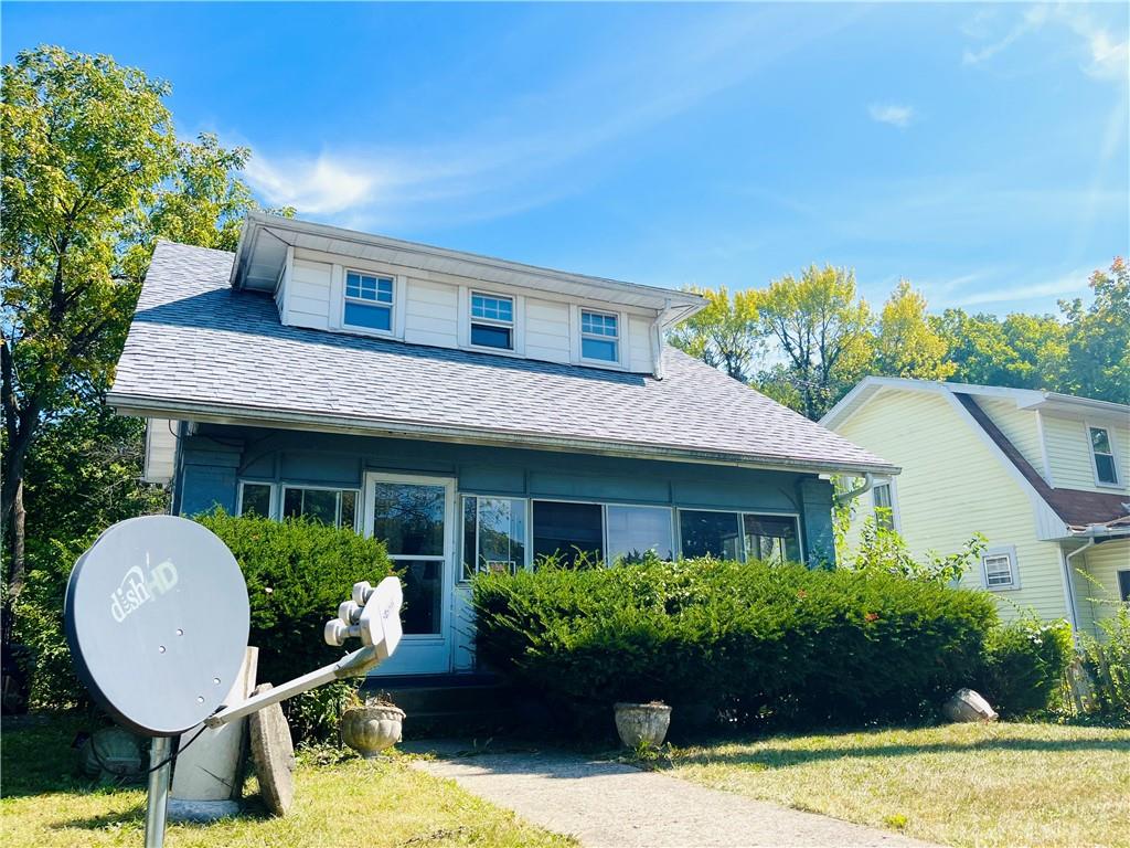 Photo of 2006 Parkhill DR, DAYTON, OH 45406