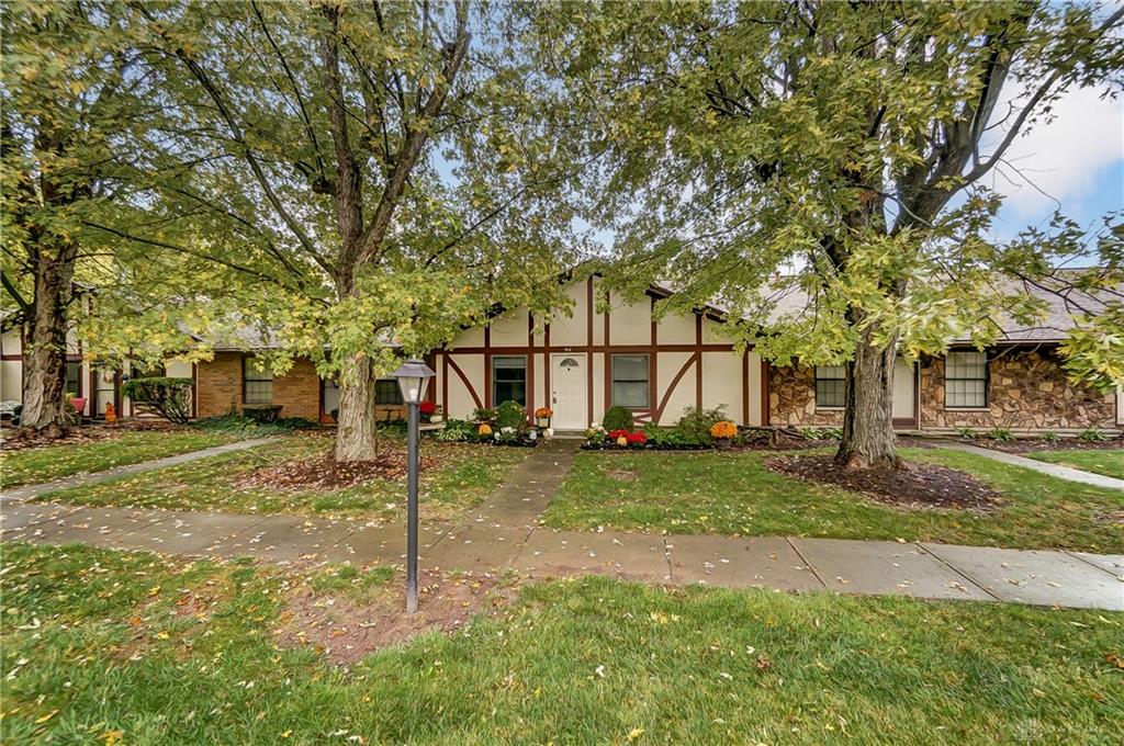 Photo of 766 Pine Needles DR, DAYTON, OH 45458