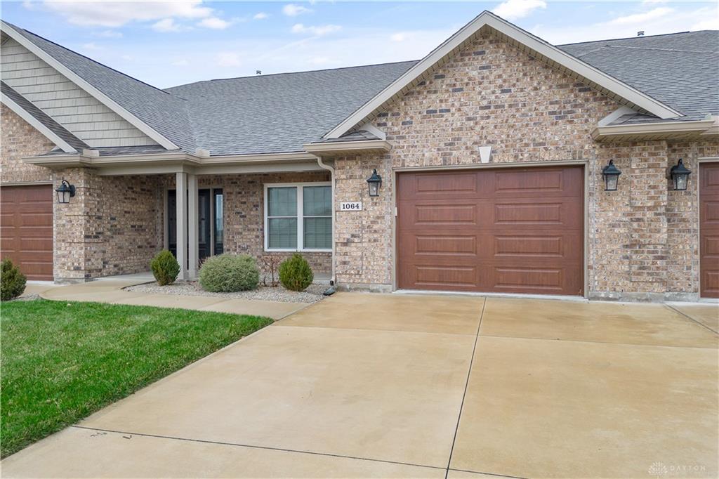 Photo of 1064 Bentley CIR, TROY, OH 45373