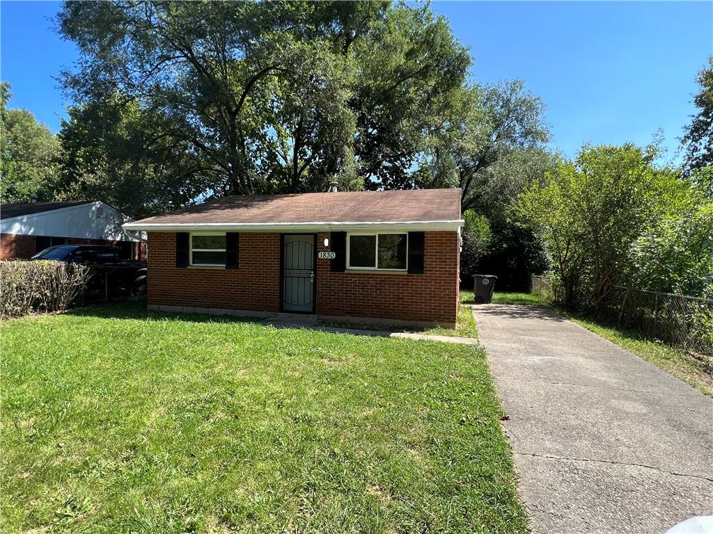 Photo of 1830 Hickorydale DR, DAYTON, OH 45406