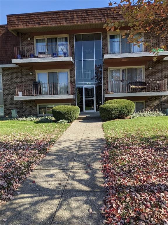 Photo of 1600 Mars Hill DR 1, DAYTON, OH 45449