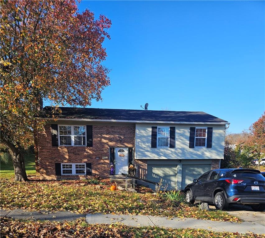 Photo of 12145 Elkridge DR, SPRINGDALE, OH 45240