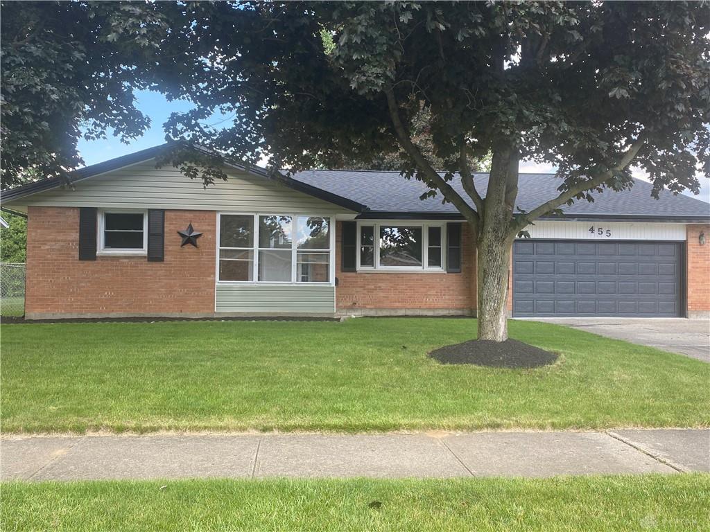 Photo of 455 Shaftsbury RD, TROY, OH 45373