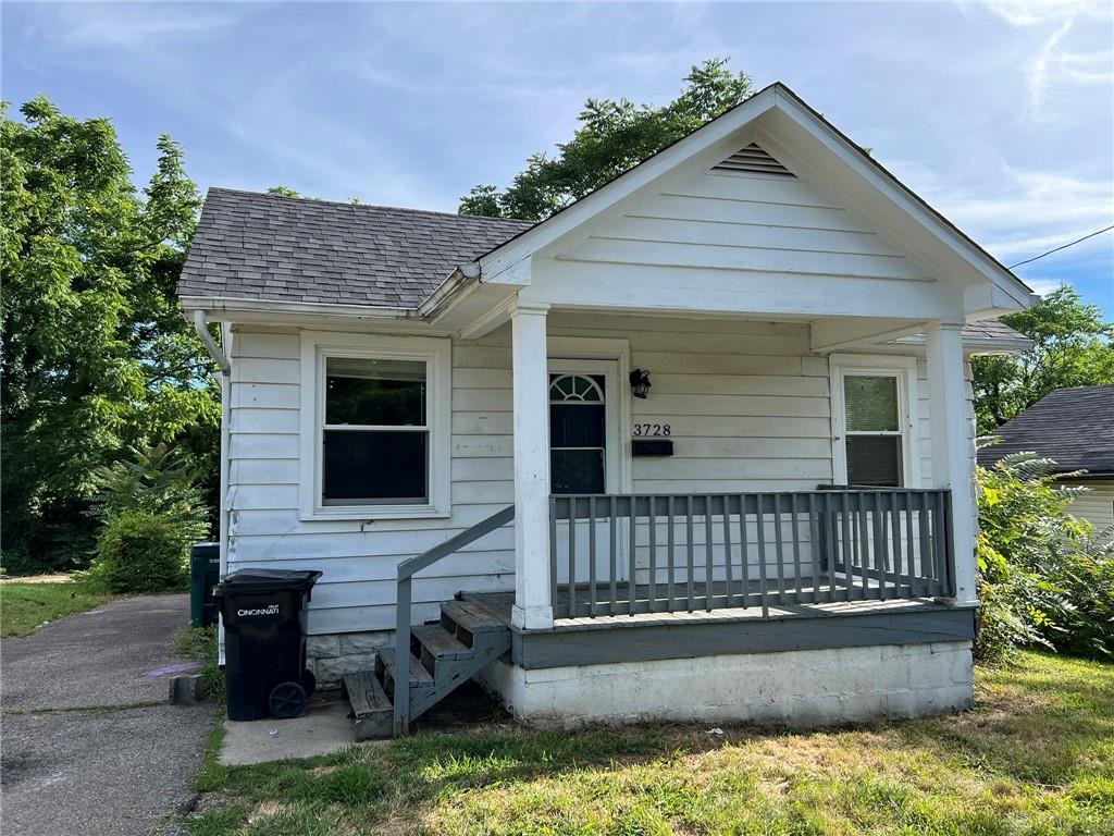 Photo of 3728 Standish AVE, CINCINNATI, OH 45213