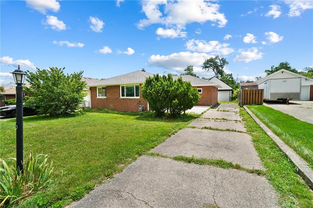 Photo of 136 Swallow DR, DAYTON, OH 45415